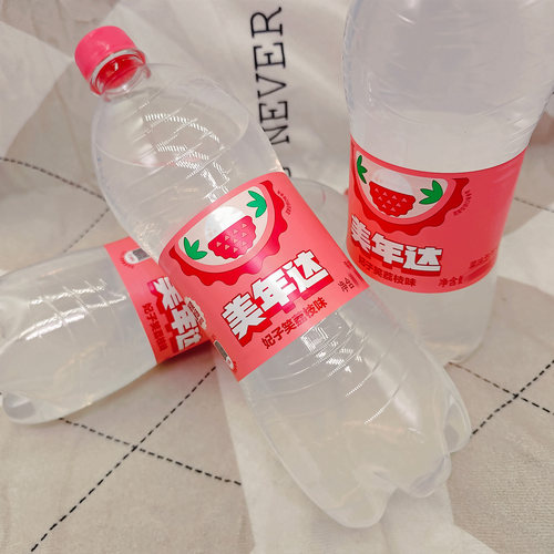 美年达妃子笑荔枝味900ml汽水