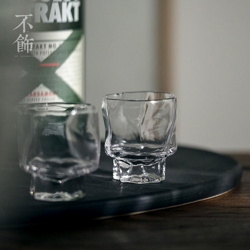 不饰手工吹制高透玻璃品酒杯