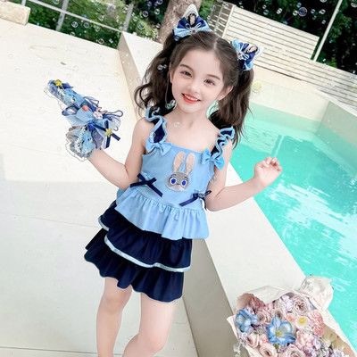 小女孩夏季新款吊带套装游泳衣学院风儿童两件套泳装泡温泉必备装