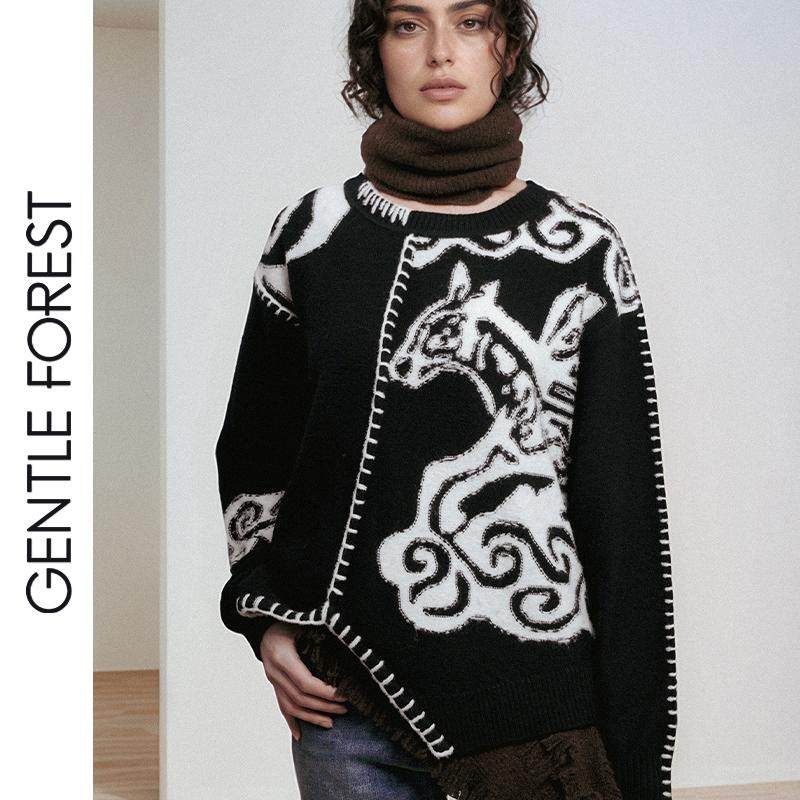 Gentle Forest【白】甲马图腾不对称下摆茧型长袖重工针织连衣裙