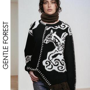 Gentle Forest【白】甲马图腾不对称下摆茧型长袖重工针织连衣裙