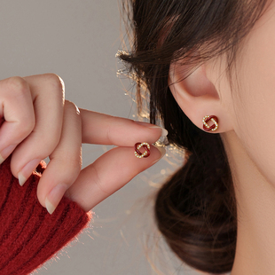 新年红色同心结耳钉2025新款 高级感轻奢小众气质本命年耳环女 爆款