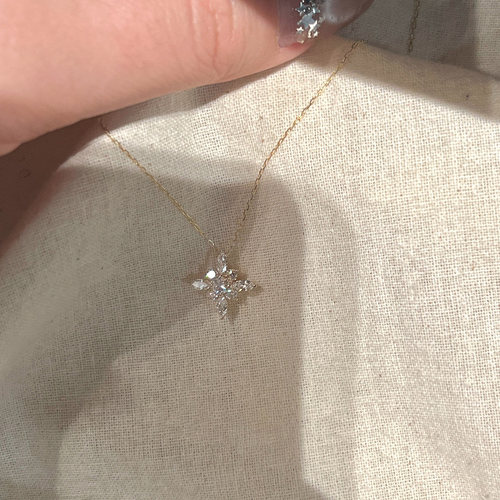 法式爆闪仿闪钻四叶花吊坠项链女