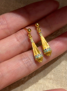 古法金色拉丝花瓶耳环2025新款爆款高级感耳钉女小众设计独特耳坠