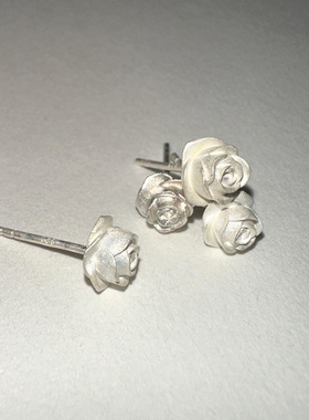 金属感拉丝玫瑰花耳钉女小众设计简约气质耳环2025新款爆款高级感