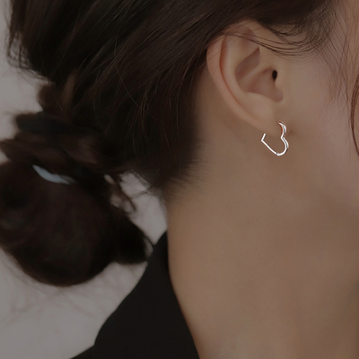 S925纯银爱心耳环2025新款爆款