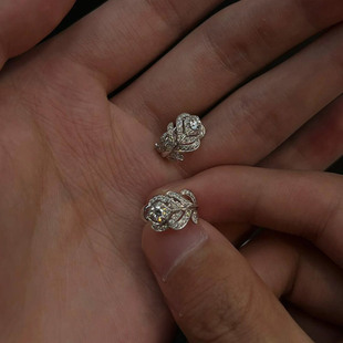 高级感轻奢耳饰女小众独特 爆款 法式 复古满钻孔雀羽毛耳环2025新款