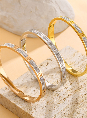 跨境热卖卡加满天星钛钢手镯女轻奢时尚奢华流行不掉色女手镯