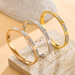 跨境热卖卡加满天星钛钢手镯女轻奢时尚奢华流行不掉色女手镯