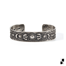 =silvarie=HOZHO 日本古法工艺美丽浮雕复古花纹美式经典纯银手镯