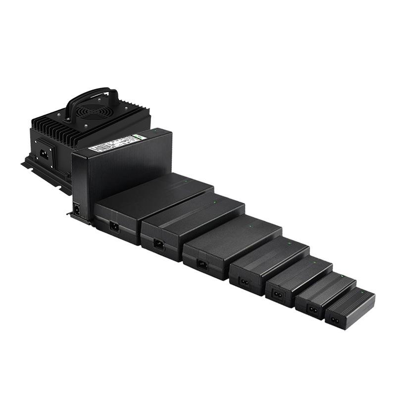平衡车机器人电动车充电器厂家29.4V20A7节快充锂电池智能快充
