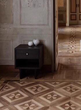 丹麦进口GUBI Private Sidetable边柜 边桌 线条感 私人收藏简约