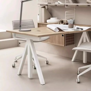 瑞典String works电动可升降办公桌腿老板国外进口电机北欧简约