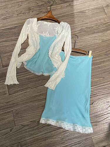 26ss小众设计师品牌Withyou蕾丝吊带搭配半裙