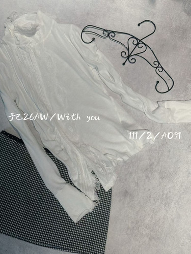 予你with you 26SS早秋新品蕾丝拼接长袖上衣