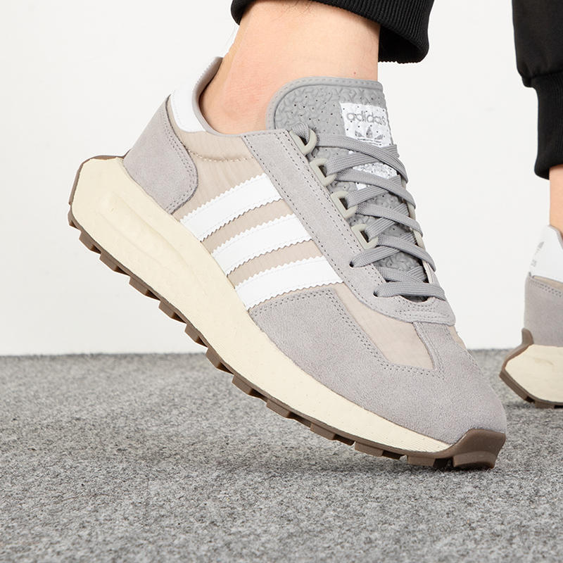 Adidas阿迪达斯三叶草男女跑步鞋