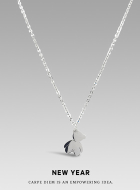 原创欧美轻奢ins风可爱小熊钛钢项链百搭毛衣链简约潮夏女锁骨链