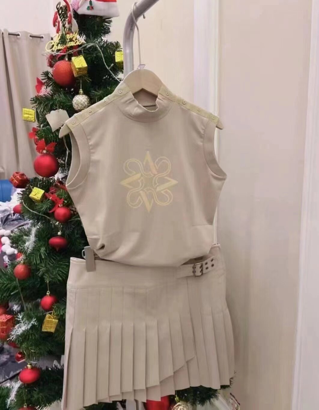 高尔夫女装无袖T恤修身显瘦