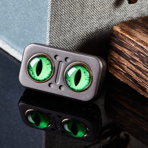 猫头鹰edc推牌陀螺锌合金减压玩具猫眼三合一推指尖啪啪币把玩件