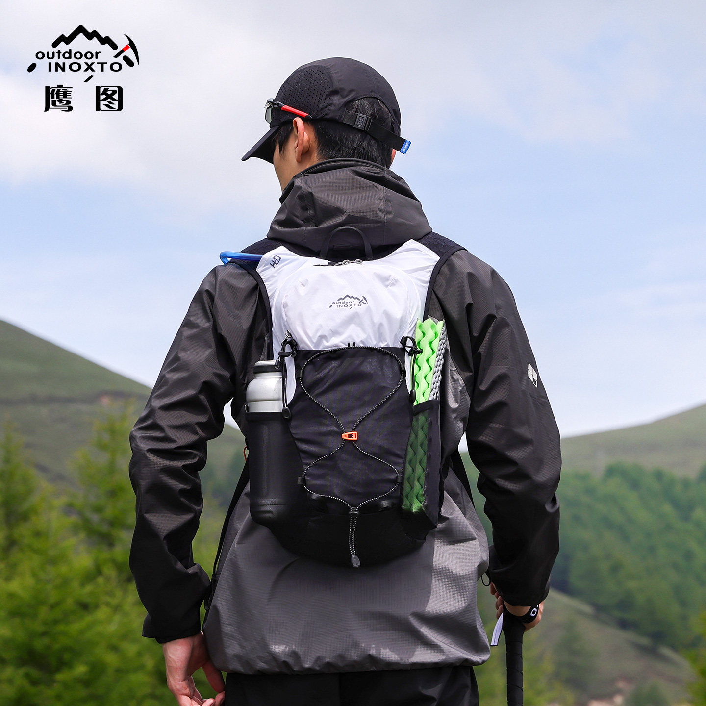 鹰图15L轻量便携登山双肩包图片