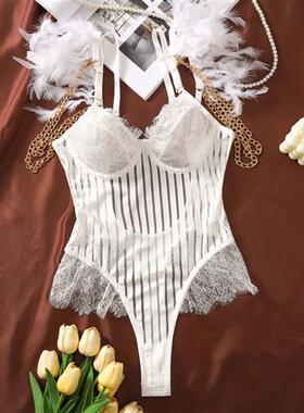 Fashionable sexy lace splicing vertical mesh U-shaped