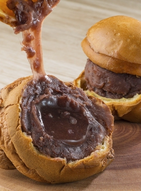 AaronHouse现货日本北海道わらく堂限定红豆年糕泡芙金奖受赏单枚