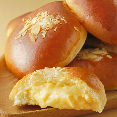 兵库县超人气卡仕达奶油夹心面包