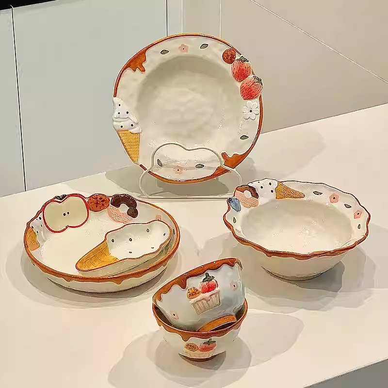 餐具高级感小众套装一人用碗盘陶瓷釉下彩可爱精致轻奢家用高颜值