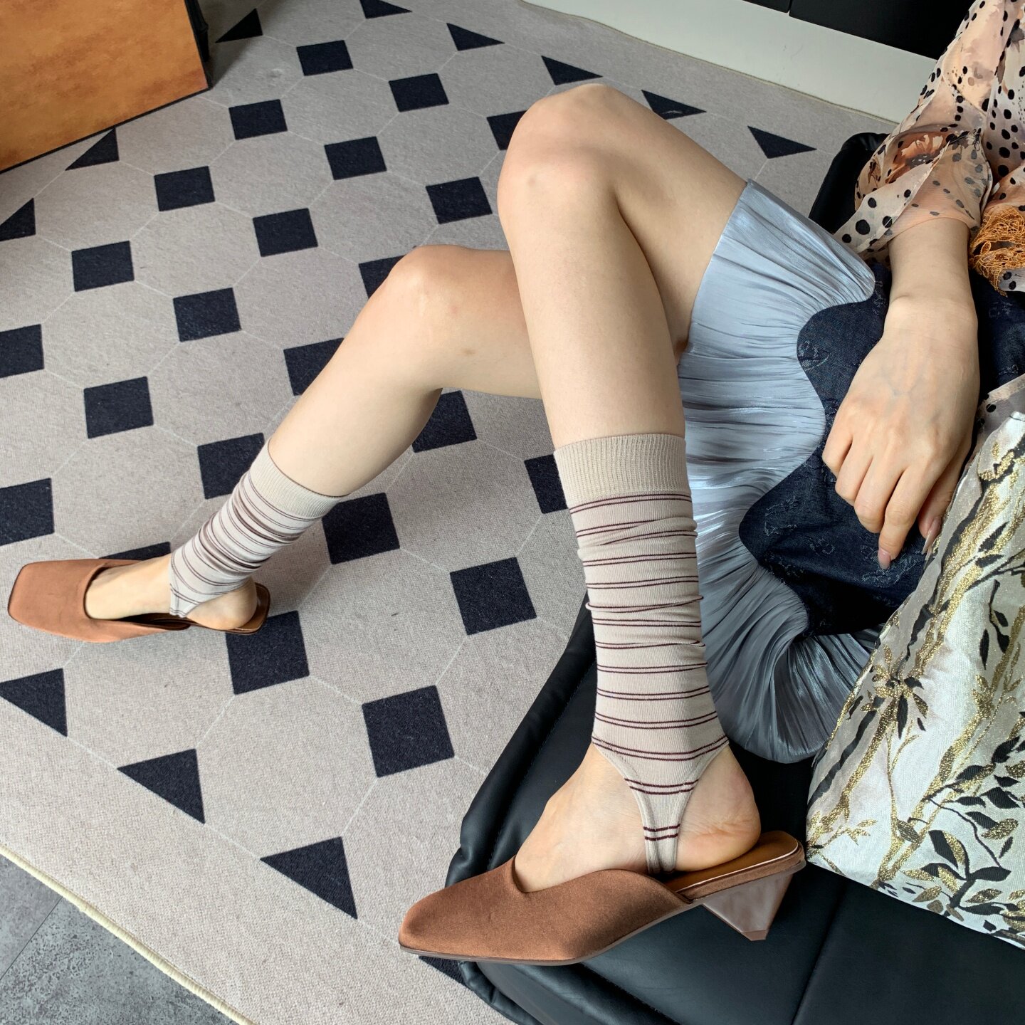 云雾浅杏～法式知性风条纹卡其色细腻肌理感简约通勤薄款堆堆袜套