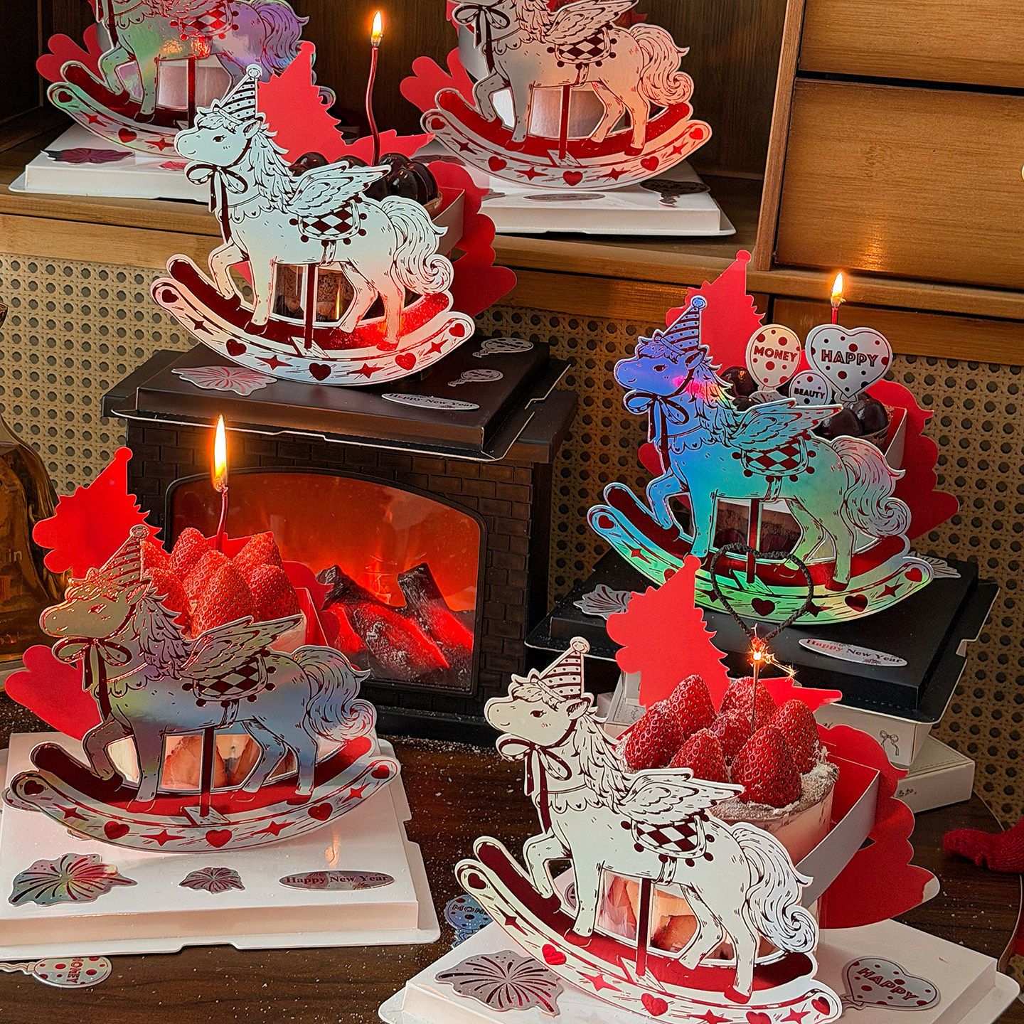 包邮抱抱酱2026新年马年跨年蛋糕装饰摆件幻彩镭射摇摇马木马插件,节庆用品/礼品,蛋糕/烘焙装饰用品,淘宝优惠券,粉丝福利购,淘宝优惠卷