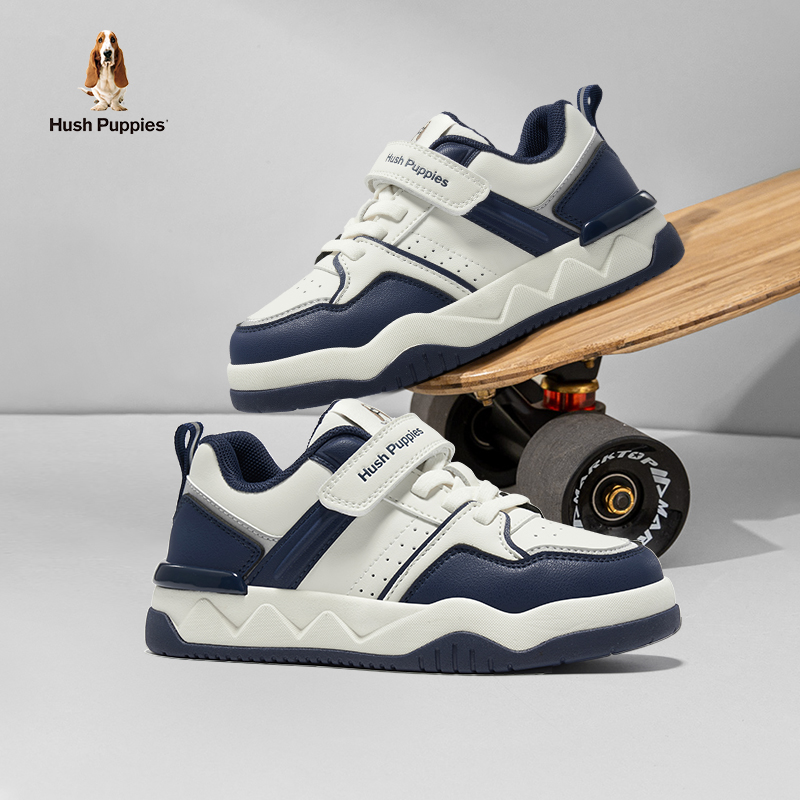 圆头设计 不挤脚  稳固中底 良好的缓震性能