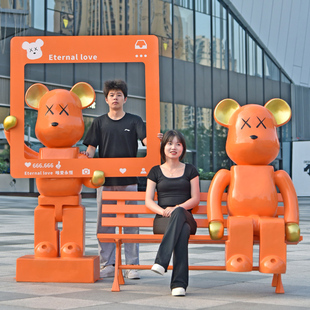 卡通积木熊雕塑暴力熊大摆件玻璃钢潮玩公仔网红打卡商场美陈装饰
