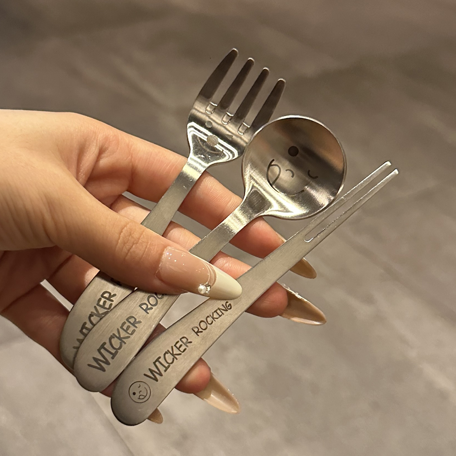 304不锈钢笑脸勺子叉子