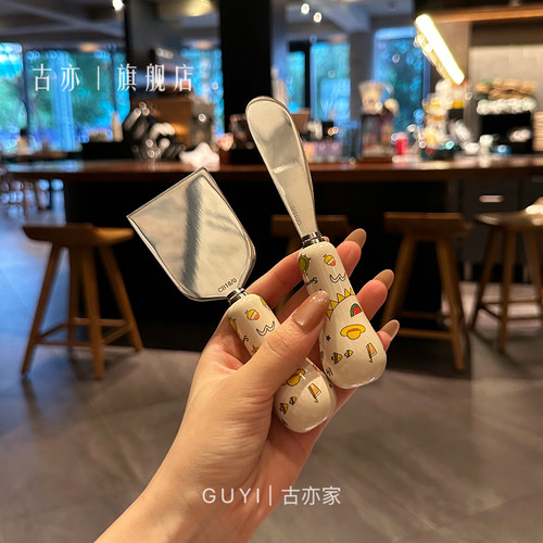 圆嘟嘟平价可爱的多功能黄油刀