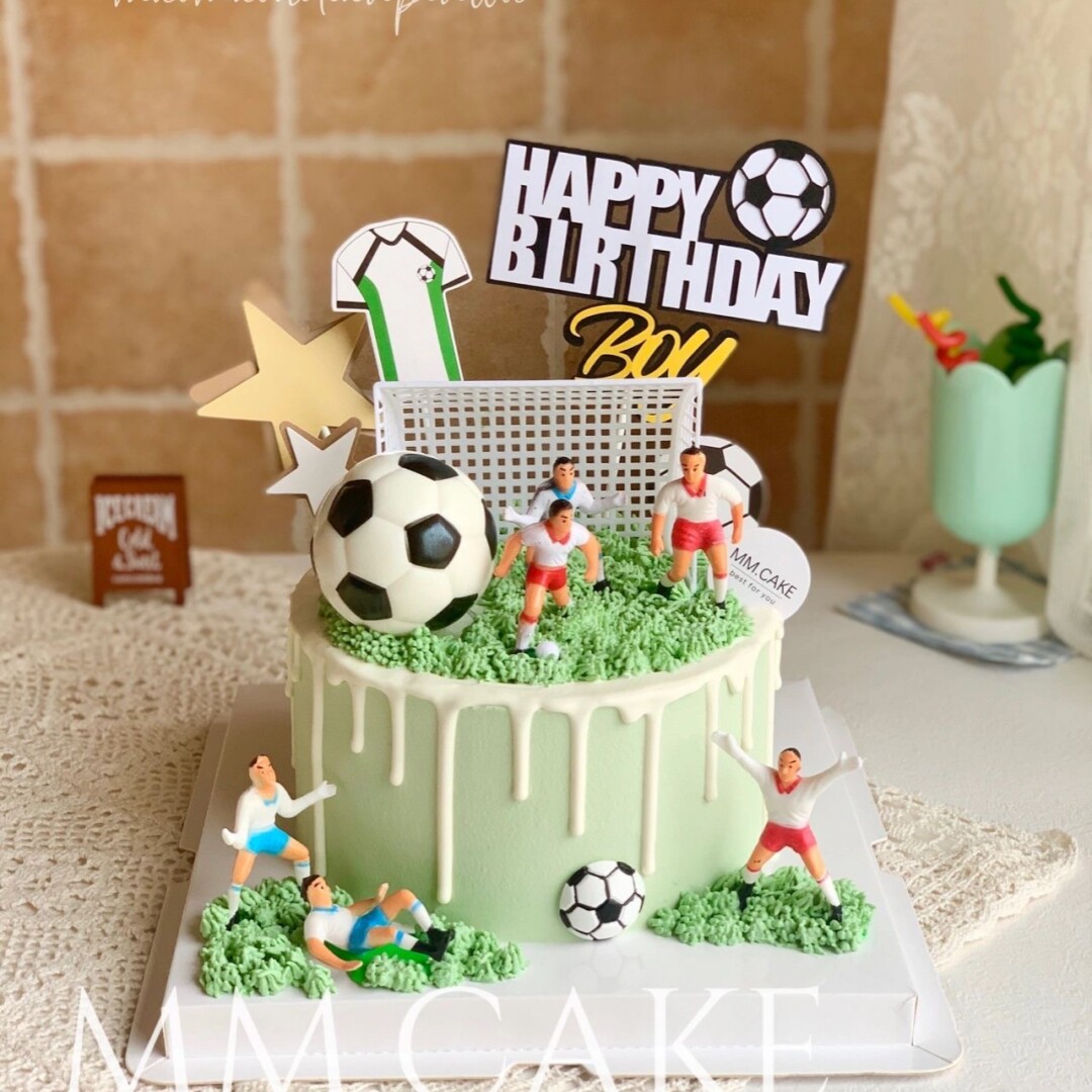 足球主题儿童生日蛋糕装饰