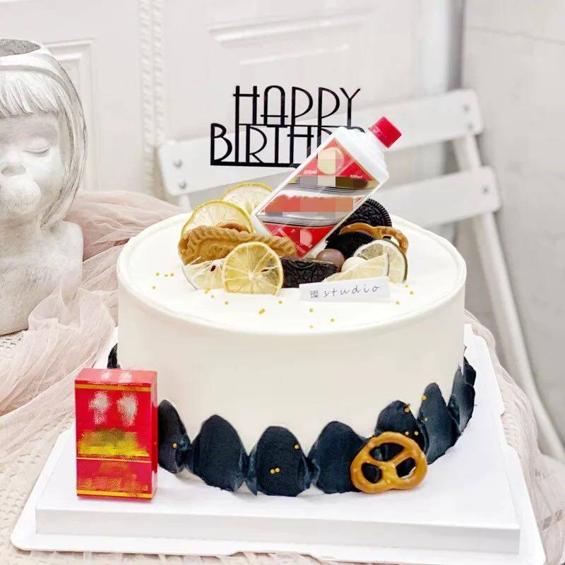 网红酒瓶蛋糕装饰新款酒瓶烟盒摆件父亲爸爸生日蛋糕装饰装扮插件