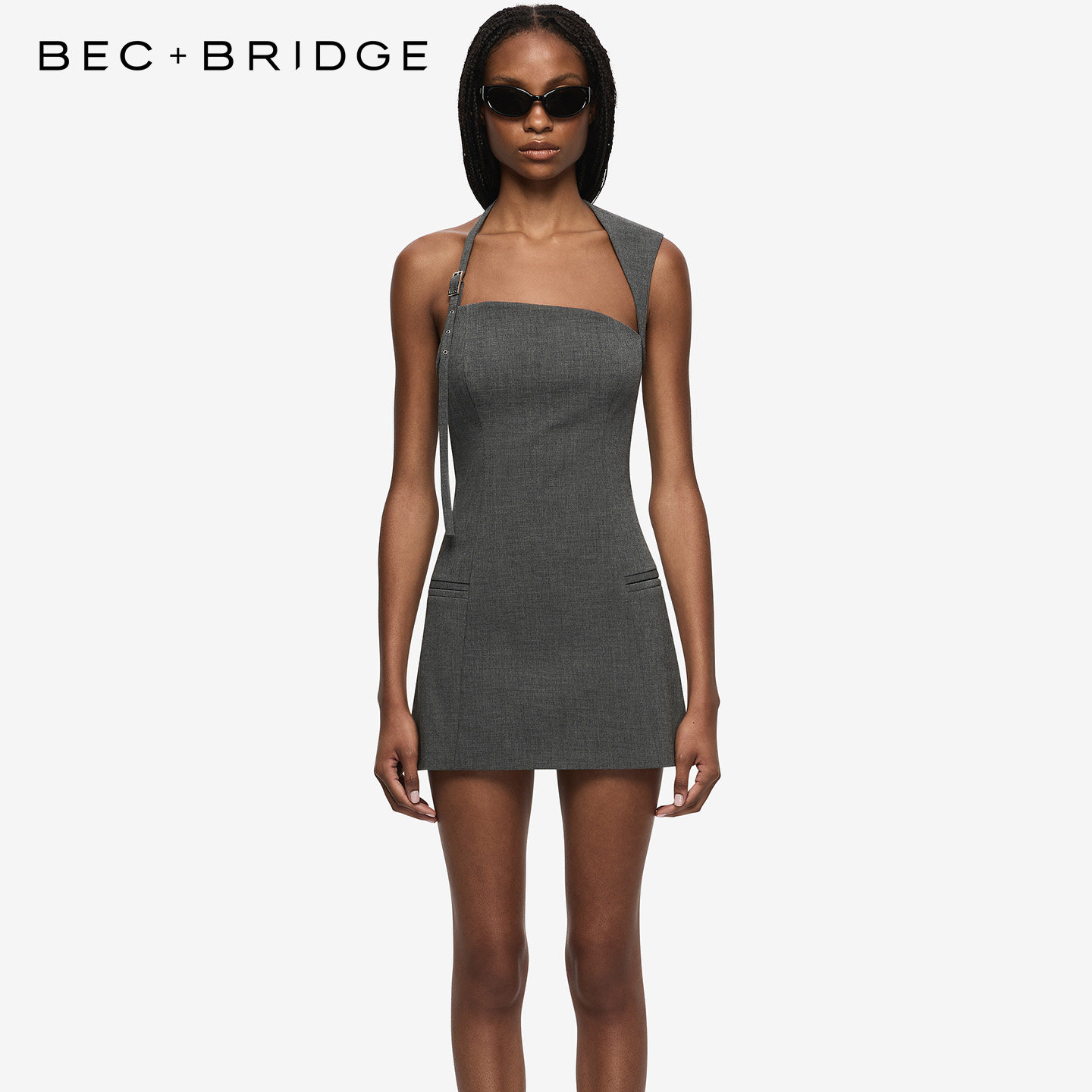 BECBRIDGE 西装混纺不对称扣带口袋设计修身拉链迷你裙 W26-13430