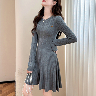女装 女高级感小个子时尚 早秋穿搭tu 连衣裙设计修身 唐狮秋冬长袖