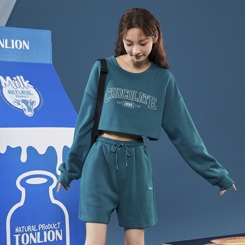 唐狮青绿运动套装女春夏季宽松休闲潮酷露腰卫衣系带短裤时尚套装