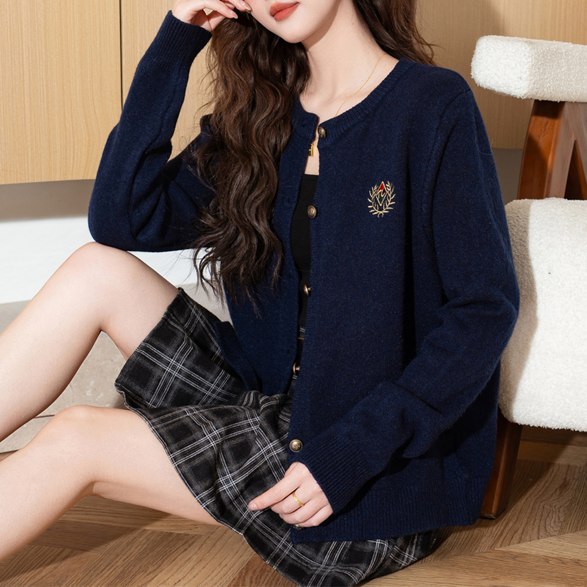 唐狮秋冬英伦风刺绣针织开衫女春