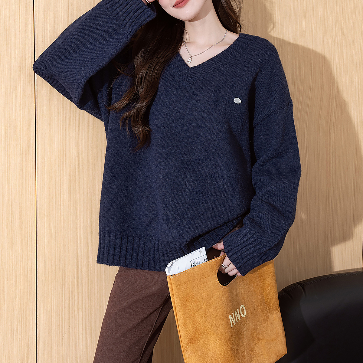 唐狮秋冬毛衣女简约百搭宽松V领