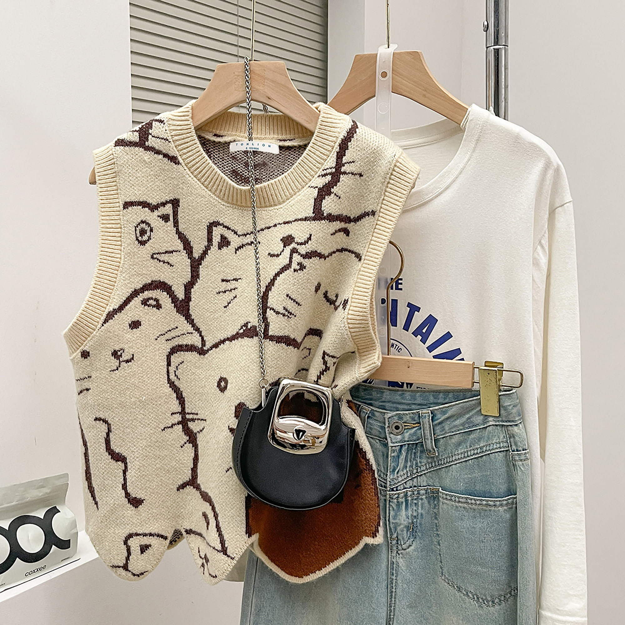 唐狮秋冬毛线衫女设计感独特圆领