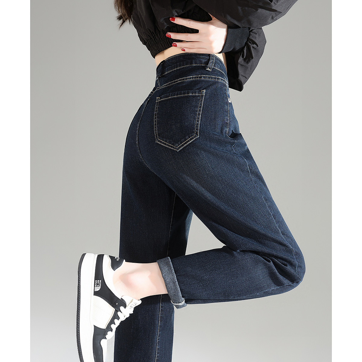 唐狮春季新款牛仔裤女宽松显瘦直筒哈伦裤潮流时尚通勤深色裤子TD