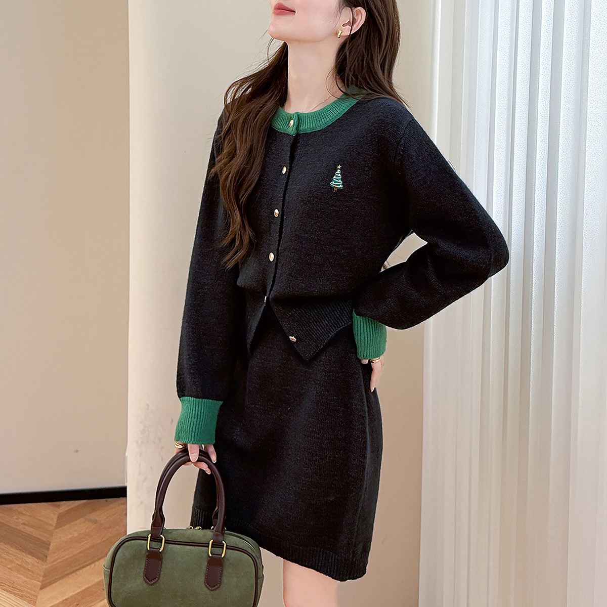 唐狮秋季套装女毛衣开衫半裙上下两件套减龄撞色边设计感慵懒tu