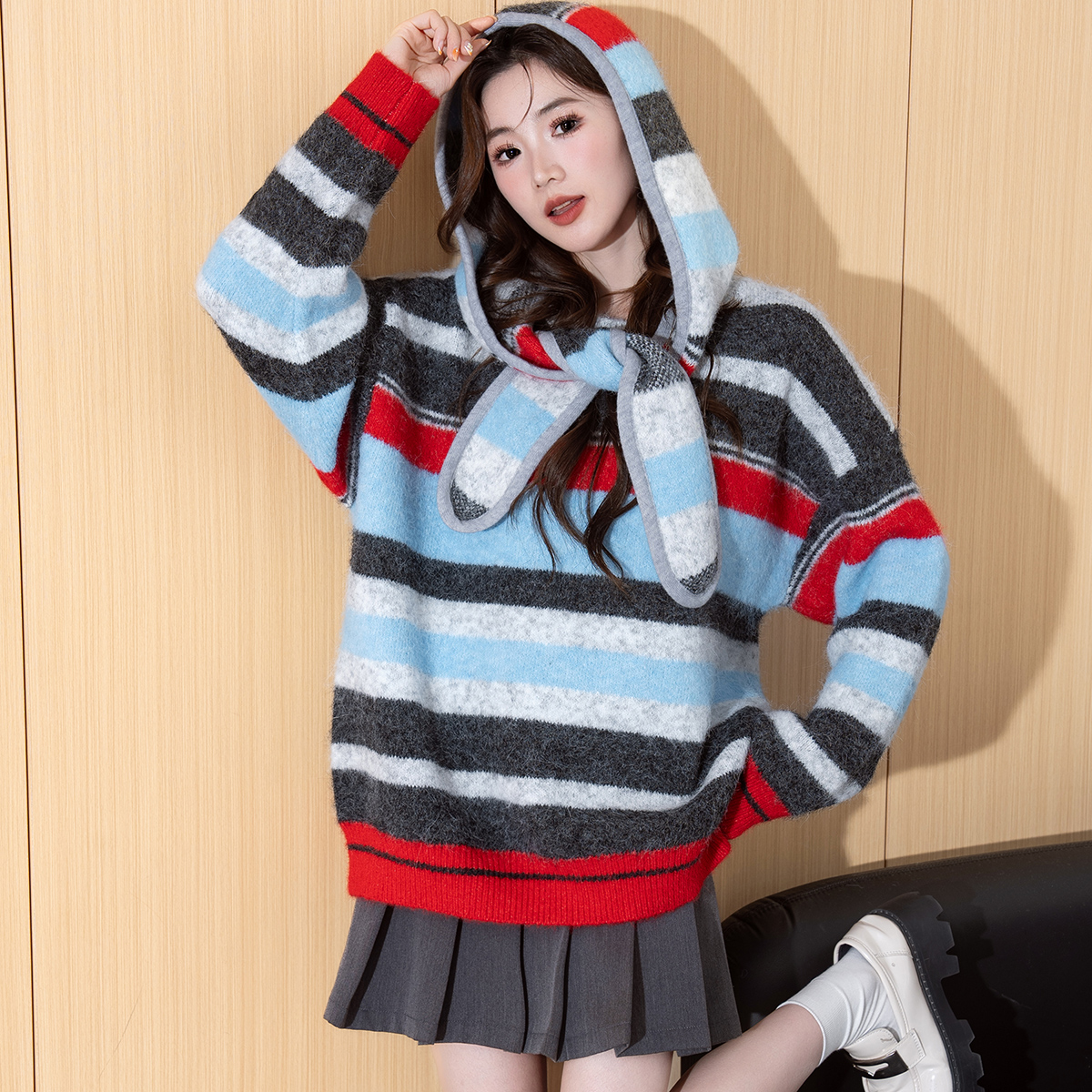 唐狮秋冬潮流彩条设计圆领套头和