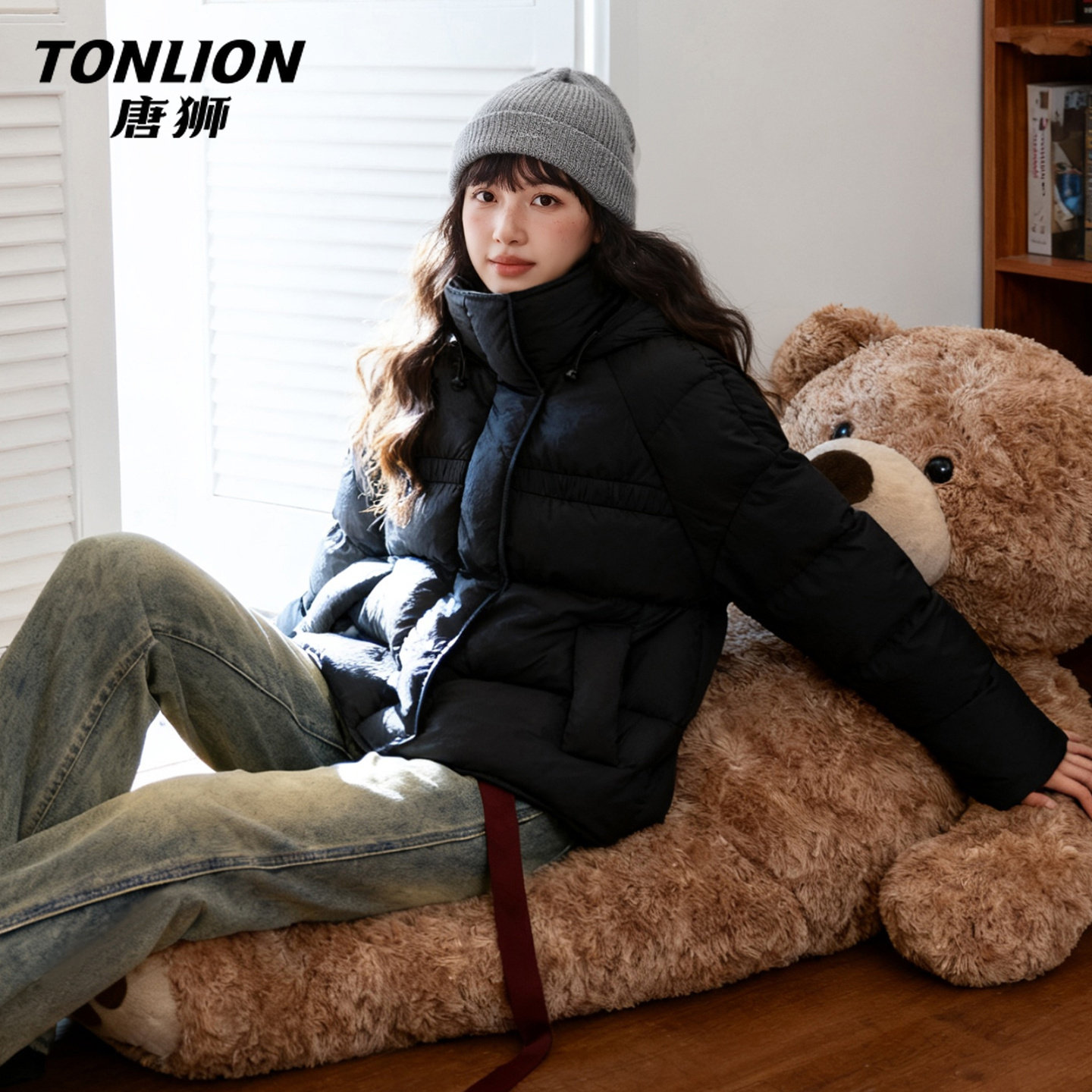 唐狮黑色连帽羽绒服外套女2026新款冬季加厚保暖高级感时尚棉袄VB