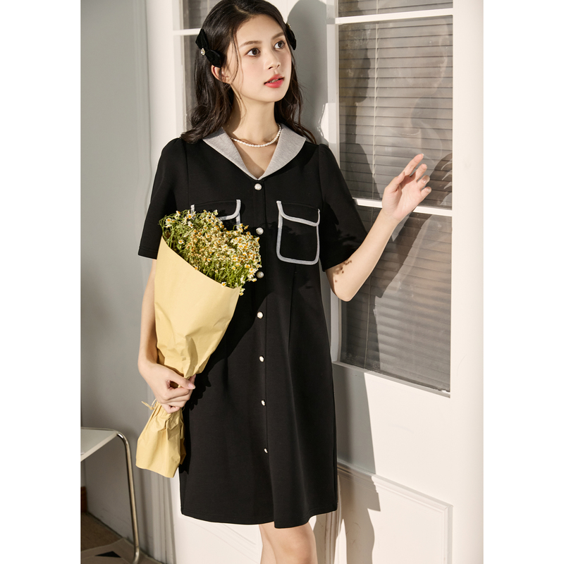 唐狮夏季赫本风小黑裙短袖连衣裙