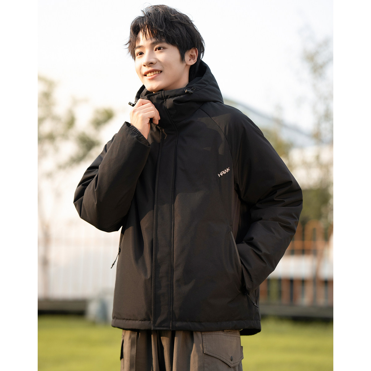 唐狮新款男连帽短款冲锋羽绒服黑色厚外套青少年潮流（防水）TD