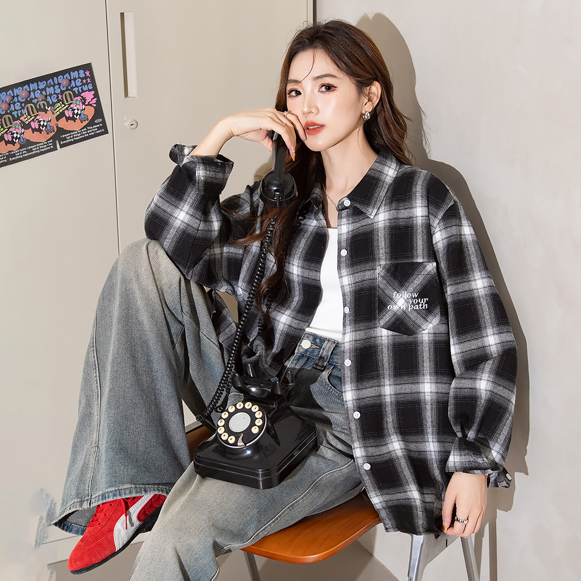 唐狮新款长袖衬衫女黑白格子翻领