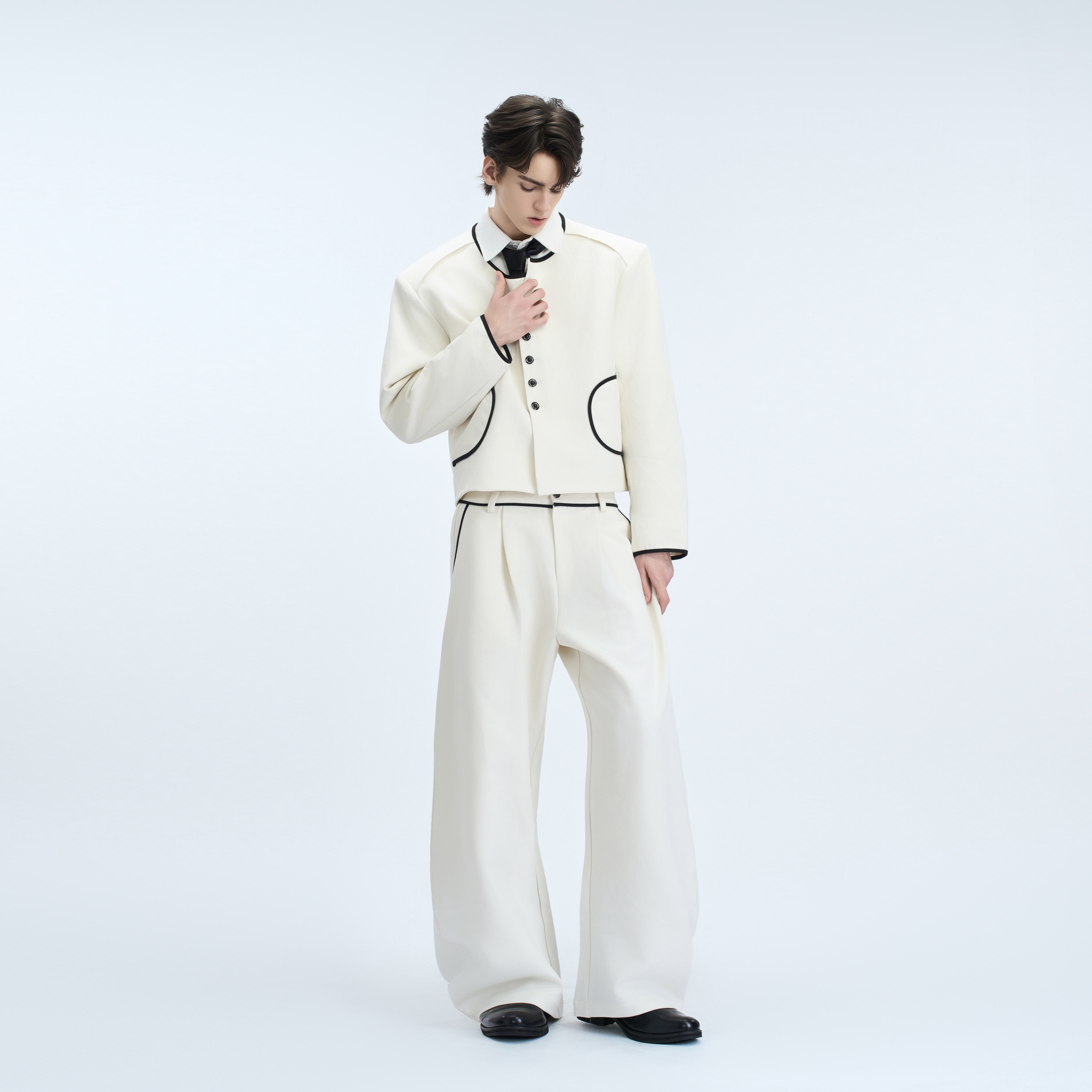 贵撞色小香风外套宝石纽扣